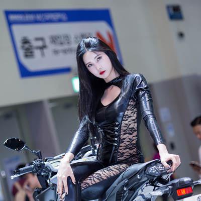 Han Yu Ri｜한유리 - Busan International Motor Show - 127