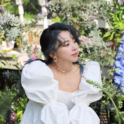 TWICE - 9th Mini Album “MORE &amp; MORE” Jacket Shooting 08