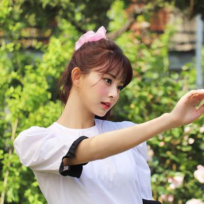 TWICE - 9th Mini Album “MORE &amp; MORE” Jacket Shooting 09