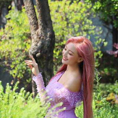 TWICE - 9th Mini Album “MORE &amp; MORE” Jacket Shooting 19