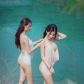 2 cô gái sexy - quyến rũ trong thung thũng với yếm 124