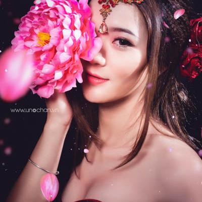 Lê Thu Hương cosplay game mobile 15