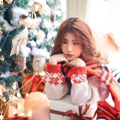 Various Model Beautiful Christmas Girls 33