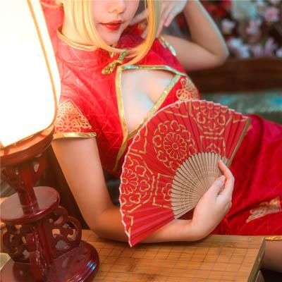 Em Gái Và Sườn Xám Đỏ - 妹妹和红色旗袍 18