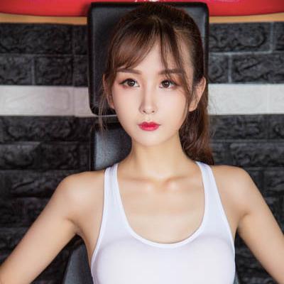 Thiếu Nữ Phòng Thể Thao - 健身房的少女 18