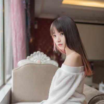 Áo Len Lộ Vai - 露肩毛衣 01